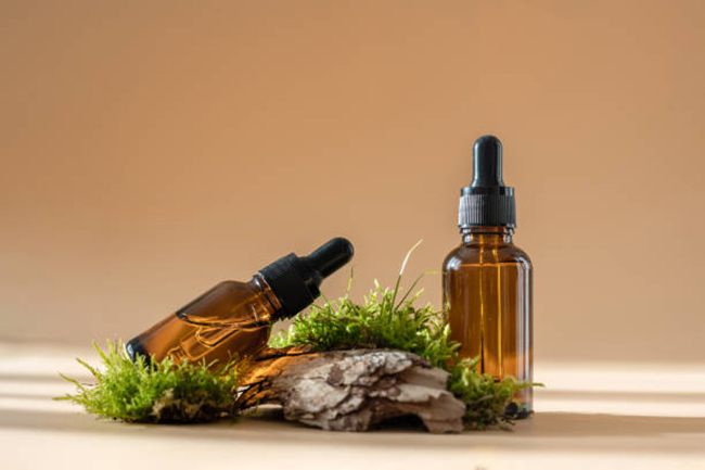 How to Use Tea Tree Oil for Dry Scalp: A Step-by-Step Guide