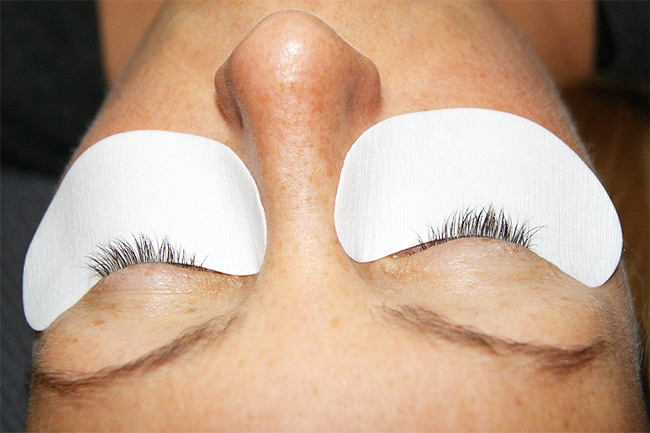 Lash Extensions Supply - How Long do Lash Extensions Last? 
