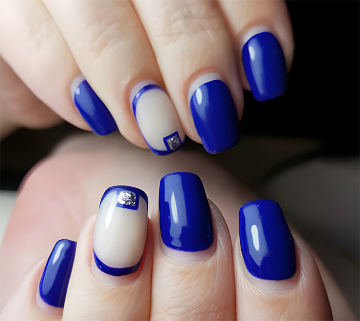 Bright blue Nail art