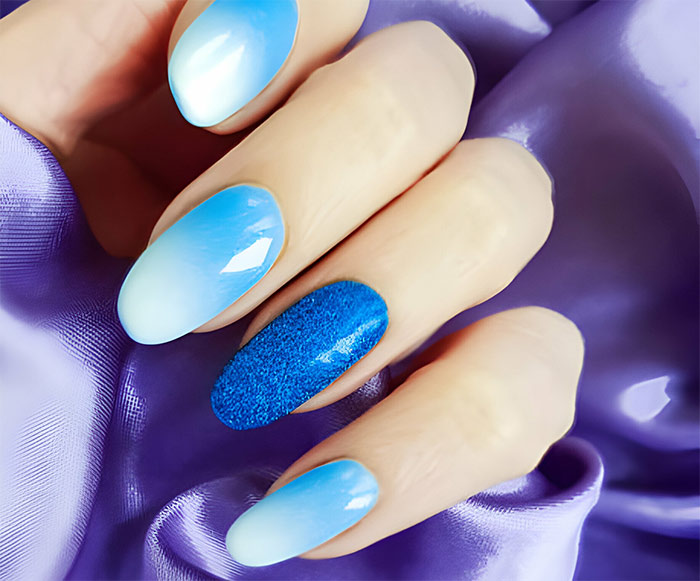 Ombre Blue and White Nails