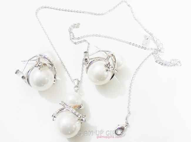 Faux Pearl and Cubic Zirconia in a Platinum plated Formal Pendent Set