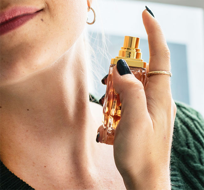 How to Enhance Your Signature Scent and Make it Last 