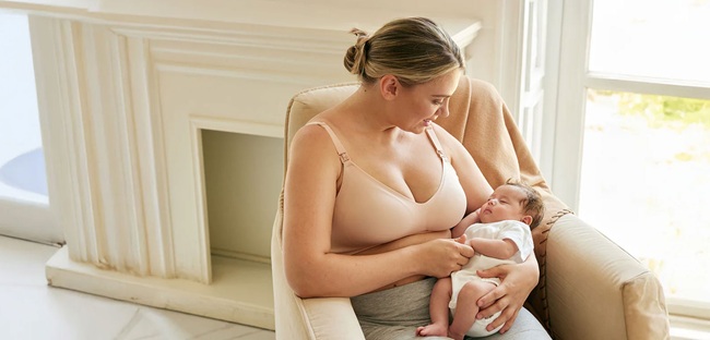 Why Nursing Bras Are Essential for Postpartum Comfort