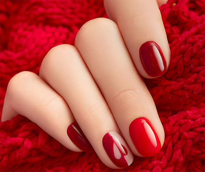 Classic Red Nails