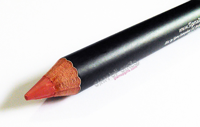 Sigma Beauty Lip Base in Go Dutch pencil